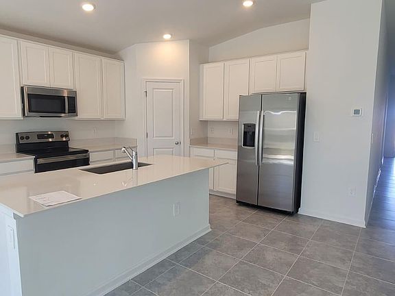 5th image of 2031 Punch Bowl Ave