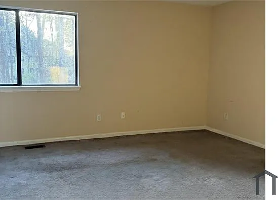 3253 Deshong Dr — Photo 9