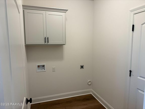 2nd image of 112 Maroon St