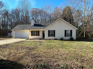 144 Pebble Creek Dr, Jackson, GA 30233