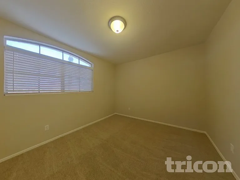 17220 N Wavyleaf Ave — Photo 11