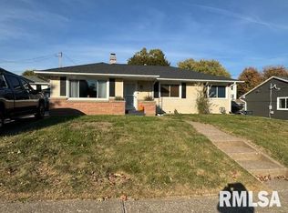 314 17th Ave N, Clinton, IA 52732