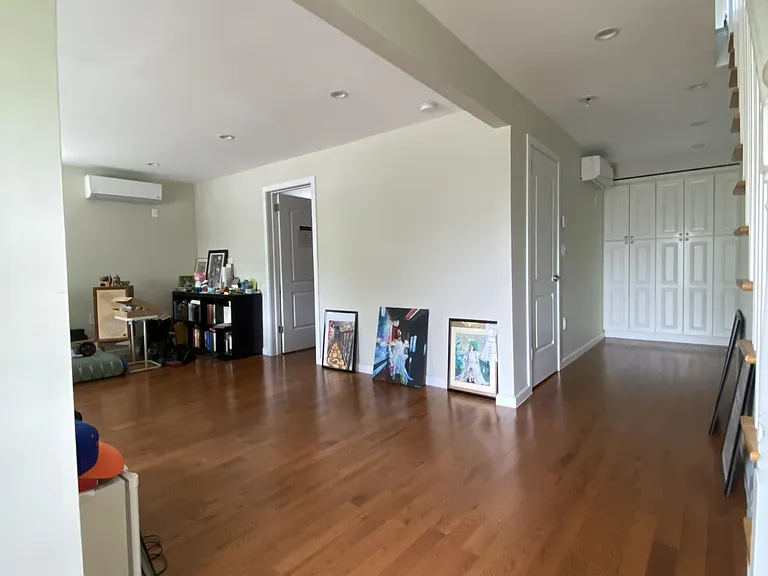 79 Susquehanna Ave — Photo 9
