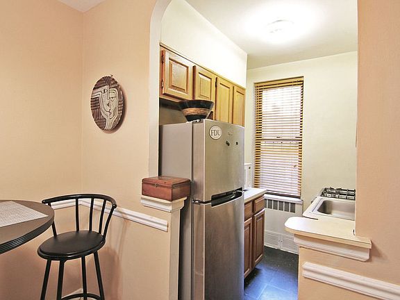 5th image of 67-71 Yellowstone Blvd APT 2P