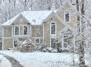 9301 S Brown Rd, Chardon, OH 44024