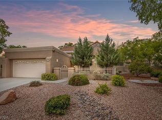 2413 Desert Glen Dr, Las Vegas, NV 89134