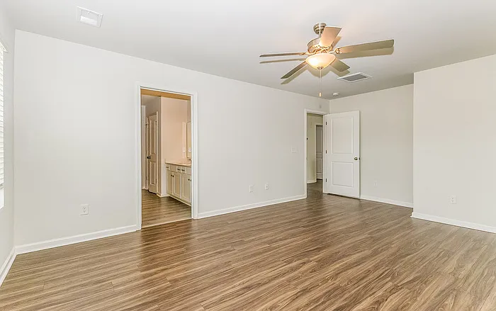 256 Clydesdale Cir — Photo 8