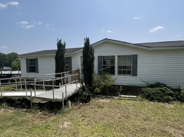 110 Cove Ln, Four Oaks, NC 27524