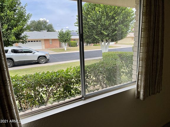 4th image of 10837 W Caron Dr