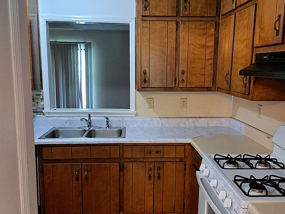 Partial Kitchen area.