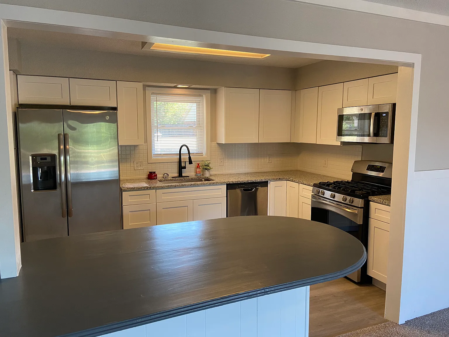 4 bed, 1494 sqft, $2,300 — Photo 2