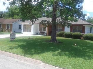 7307 Saunders Rd, Houston, TX 77016