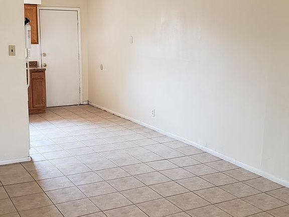 4th image of 453 Charleston St SE APT B