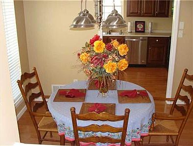 4th image of 7455 Castleton Farms North Dr