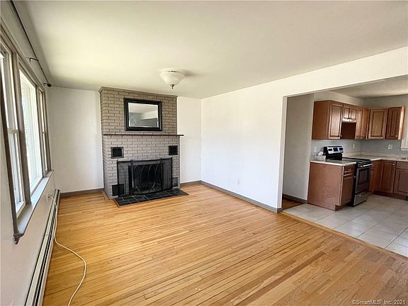 89 School House Road