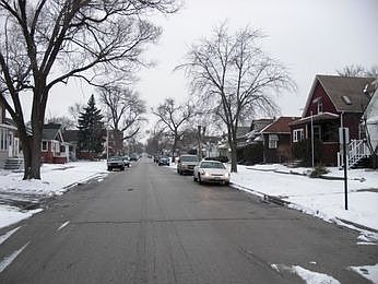 2nd image of 629 Forsythe Ave
