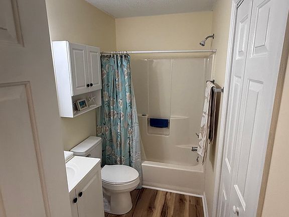 4th image of 201 Landing Rd. #H