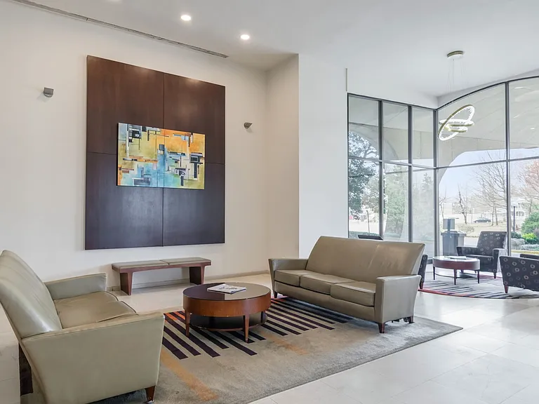301 N Beauregard St #902 — Photo 38