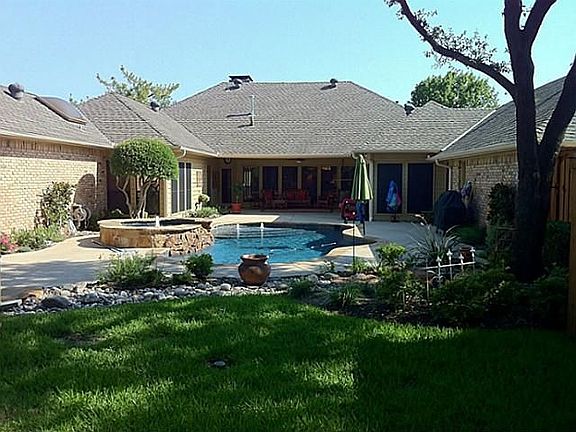 3rd image of 5807 Richwater Dr