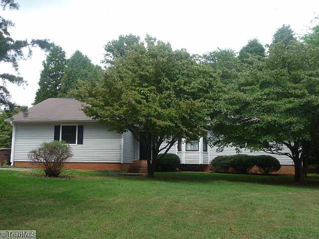 1st image of 5301 E Lake Dr