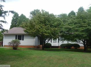 5301 E Lake Dr, Greensboro, NC 27401