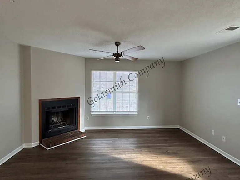 218 A Cavalier Dr — Photo 3