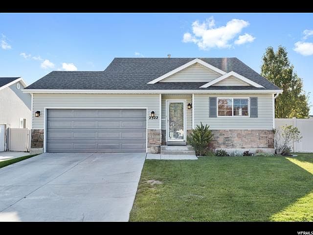 1st image of 2322 N Cherry Cir