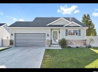 2322 N Cherry Cir, Saratoga Springs, UT 84045