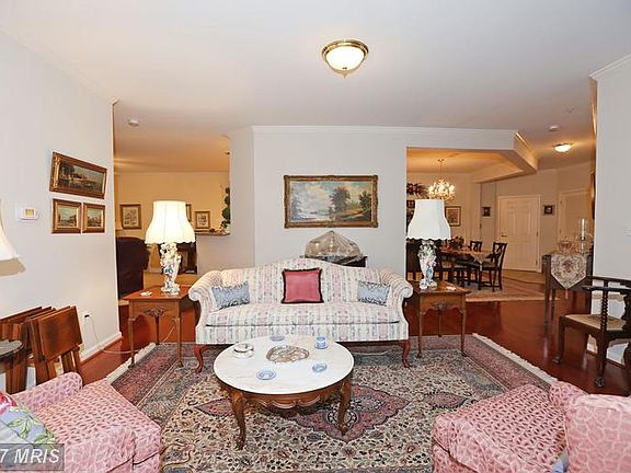 5th image of 310 High Gables Dr APT 305