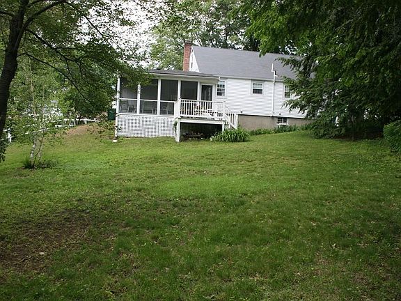4th image of 231 E Cross St