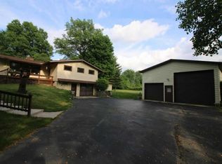 219 S Section Line Rd, Delaware, OH 43015