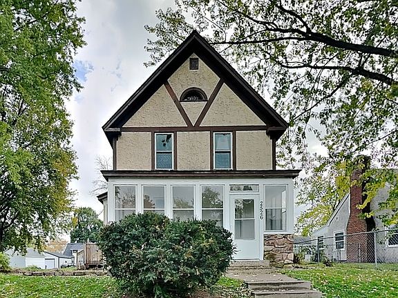 2nd image of 2526 13th Ave E