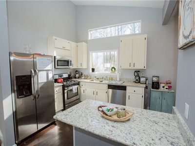 511 Whistle Stop Dr, Woodstock, GA, 30189