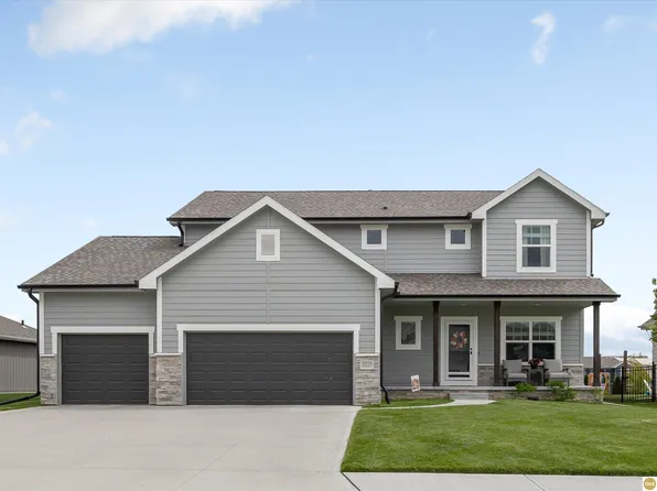 5213 Helwig Ave, Papillion, NE 68133