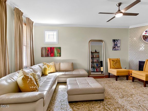 4th image of 2213 Kira Ln