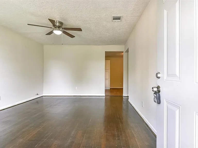 704 Grafton St — Photo 3