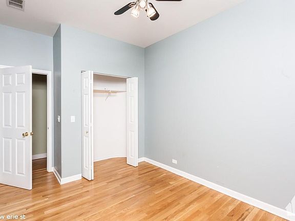 3rd image of 2043 W Erie St #1123