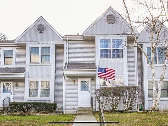 5th image of 13 Clara Ct