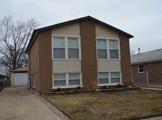 12724 S Muskegon Ave, Chicago, IL 60633