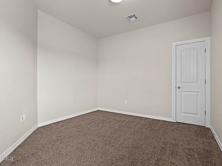 618 Rafael Marmolejo St — Photo 16