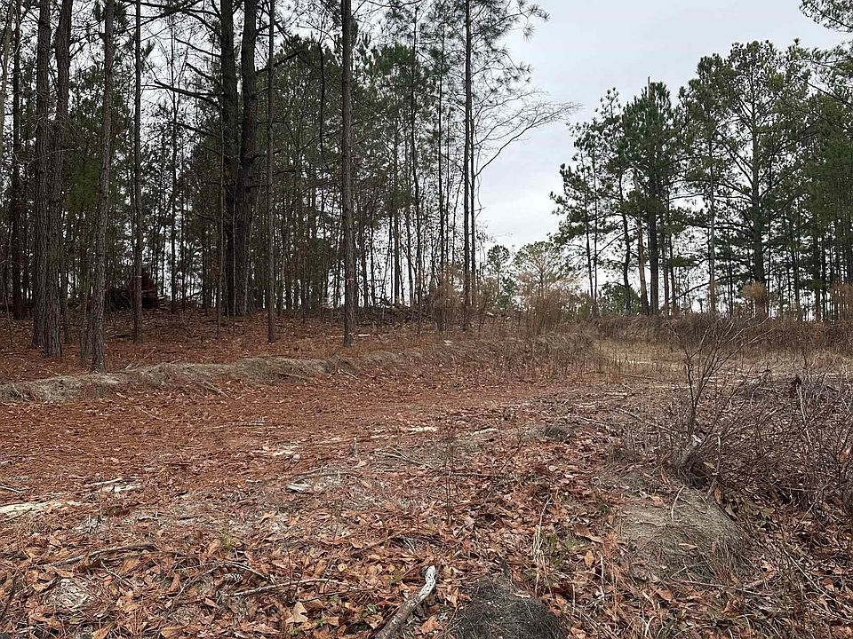 2nd image of 1626 Yankee Rd