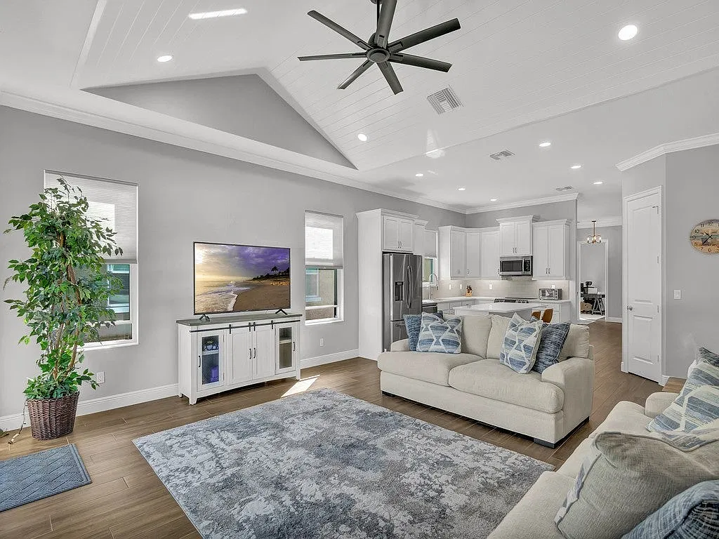 2 bed, 2.5 bath, 1842 sqft, $3,800 — Photo 1