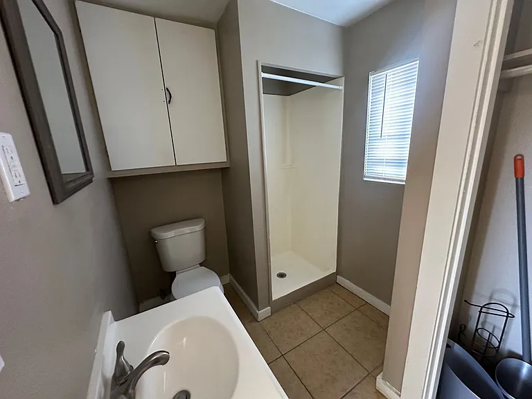 509 W Inyokern Rd #1-2-7 — Photo 6