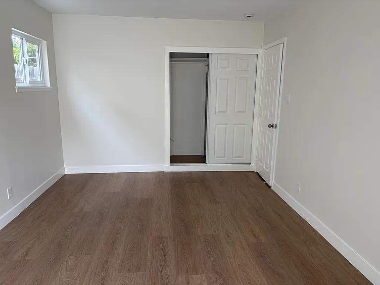 2641 Elden Ave #A — Photo 12