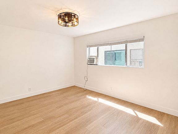 4th image of 8520 Sherwood Dr APT 3