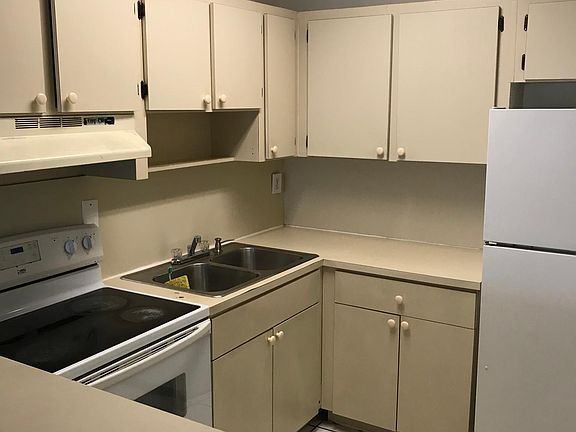 5th image of 6095 W 19th Ave APT 307