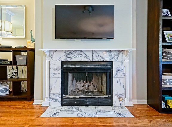 5th image of 10317 S Longwood Dr