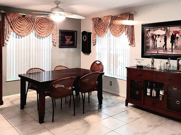 4th image of 480 SW South River Dr APT 101