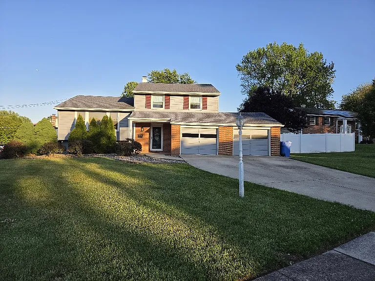 22 Gatehouse Ln — Photo 1