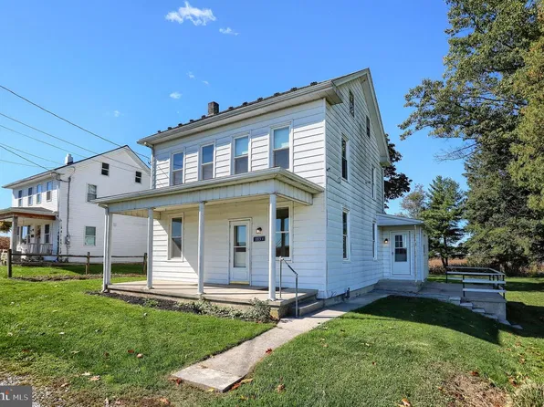 185 Village Dr, Lebanon, PA 17042